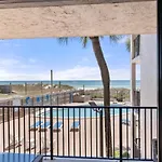 Moondrifter 205 - Sand-Side Oasis - Sleeps 6
