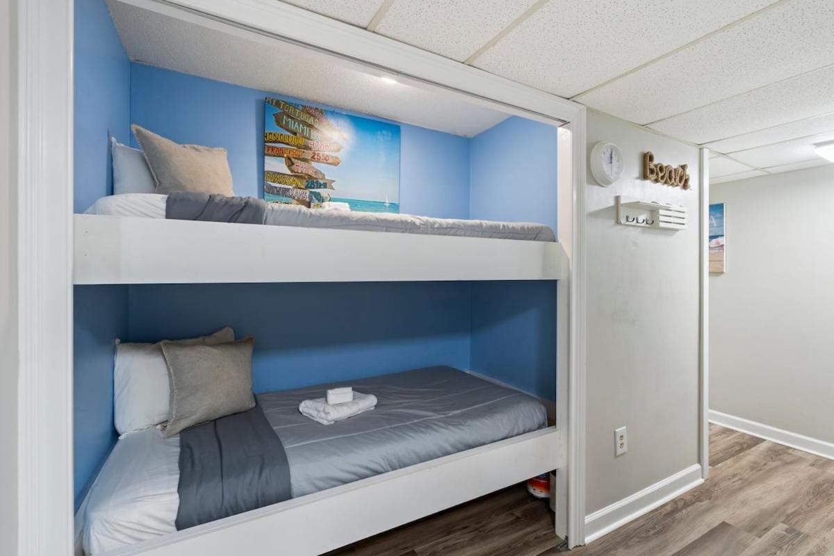 Moondrifter 205 - Sand-side Oasis - Sleeps 6 Apartment