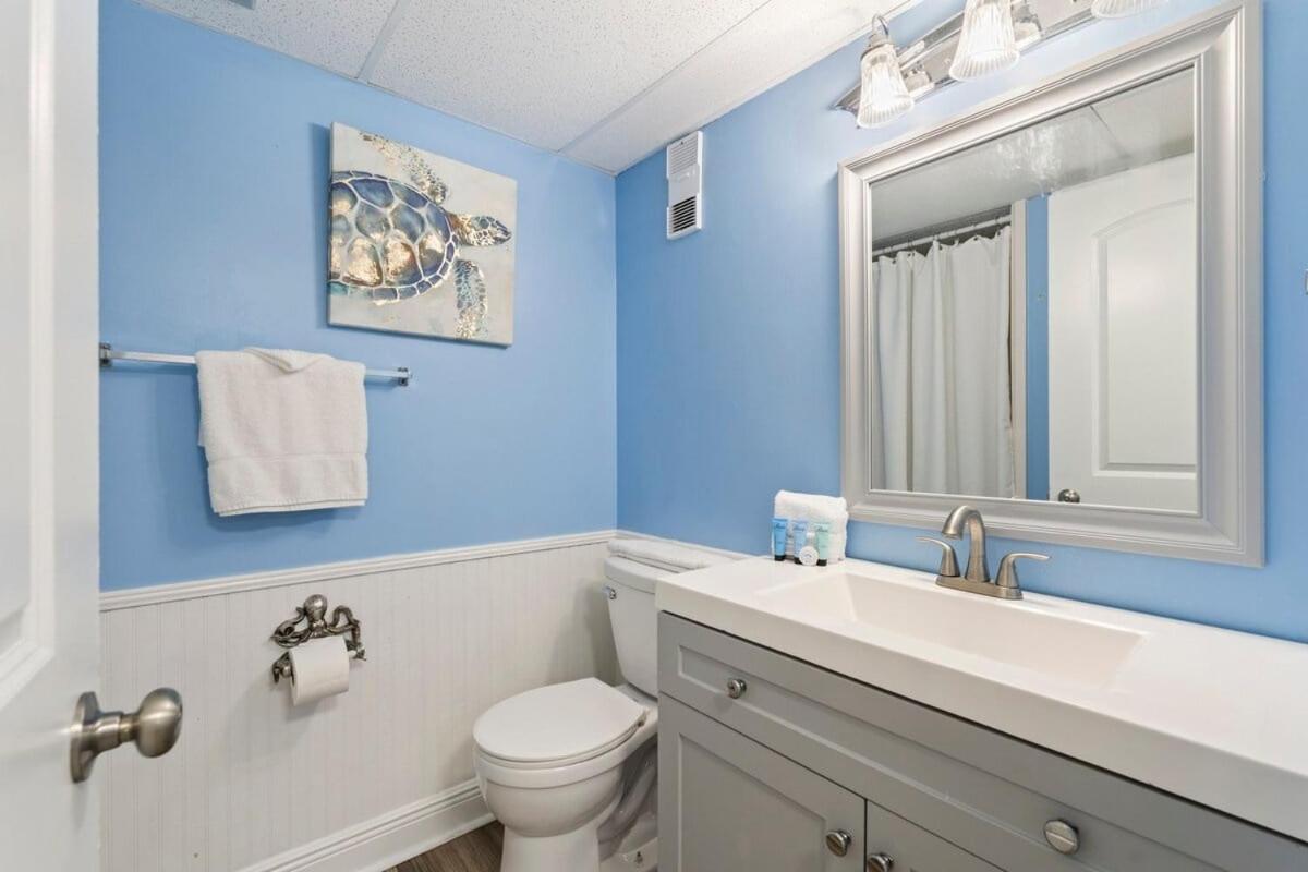 Moondrifter 205 - Sand-side Oasis - Sleeps 6 Apartment