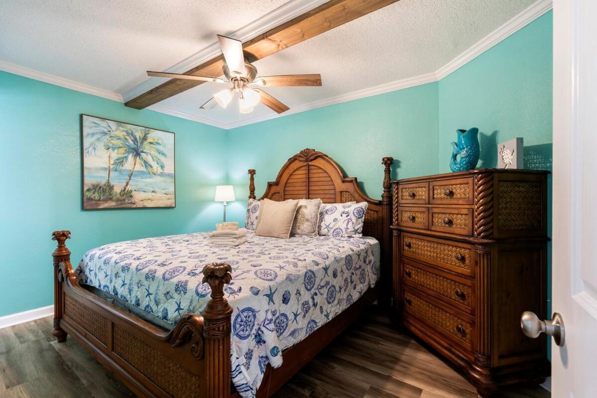Moondrifter 205 - Sand-side Oasis - Sleeps 6 Apartment *